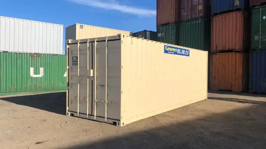 Location de conteneur de stockage de 24 pieds — vue 1